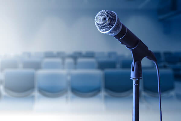 close-up-microphone-stand-conference-room 2 (1)